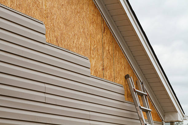 24/7 Emergency Vinyl Siding experts in Black Mountain, NC